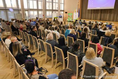 Uczestnicy międzynarodowej konferencji naukowej „Wyzwania psychiatrii dzieci i młodzieży w Europie” w Zielonej Górze