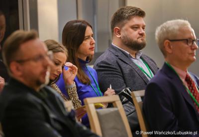 Uczestnicy międzynarodowej konferencji naukowej „Wyzwania psychiatrii dzieci i młodzieży w Europie” w Zielonej Górze