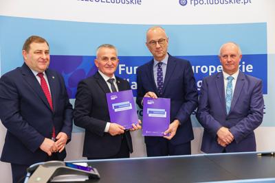 Centra usług społecznych zapewnią możliwość uzyskania różnych usług społecznych w jednym miejscu, które będą dopasowanie do realnych potrzeb społeczności lokalnych i dostarczane w sposób skoordynowany