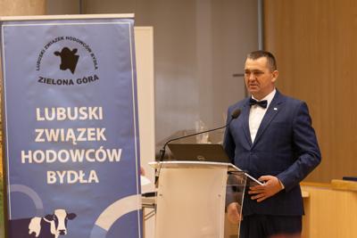 4 grudnia 2024 r. w urzędzie marszałkowskim w Zielonej Górze odbyła się uroczystość 30-lecia Lubuskiego Związku Hodowców Bydła. Jubileuszu pogratulował członek Zarządu Województwa Lubuskiego Zbigniew Kołodziej. 