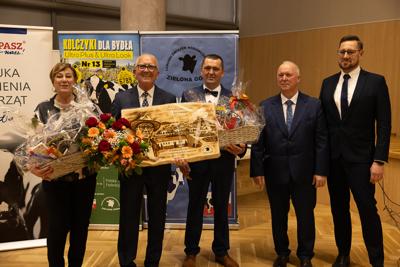 4 grudnia 2024 r. w urzędzie marszałkowskim w Zielonej Górze odbyła się uroczystość 30-lecia Lubuskiego Związku Hodowców Bydła. Jubileuszu pogratulował członek Zarządu Województwa Lubuskiego Zbigniew Kołodziej. 