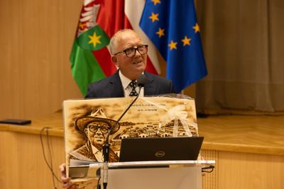 4 grudnia 2024 r. w urzędzie marszałkowskim w Zielonej Górze odbyła się uroczystość 30-lecia Lubuskiego Związku Hodowców Bydła. Jubileuszu pogratulował członek Zarządu Województwa Lubuskiego Zbigniew Kołodziej. 