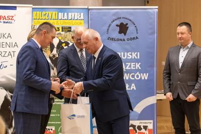 4 grudnia 2024 r. w urzędzie marszałkowskim w Zielonej Górze odbyła się uroczystość 30-lecia Lubuskiego Związku Hodowców Bydła. Jubileuszu pogratulował członek Zarządu Województwa Lubuskiego Zbigniew Kołodziej. 