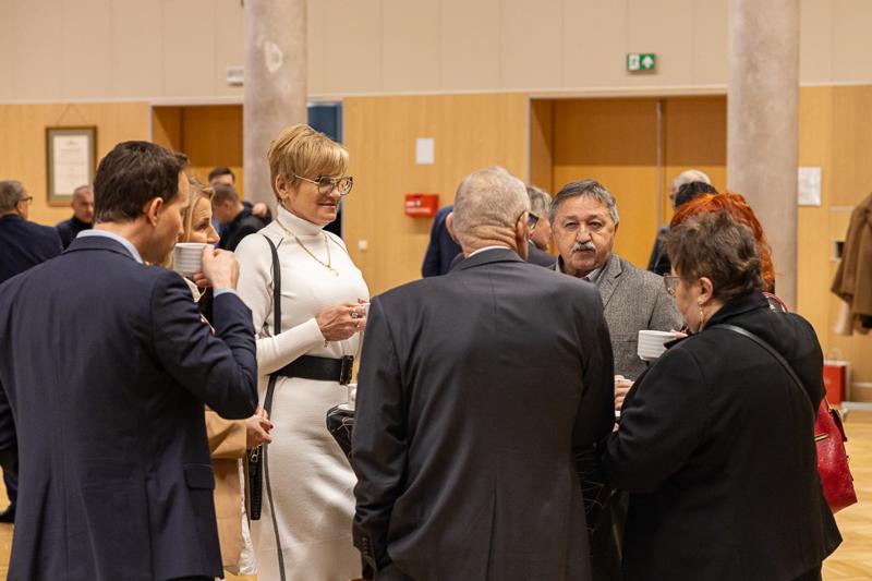4 grudnia 2024 r. w urzędzie marszałkowskim w Zielonej Górze odbyła się uroczystość 30-lecia Lubuskiego Związku Hodowców Bydła. Jubileuszu pogratulował członek Zarządu Województwa Lubuskiego Zbigniew Kołodziej.