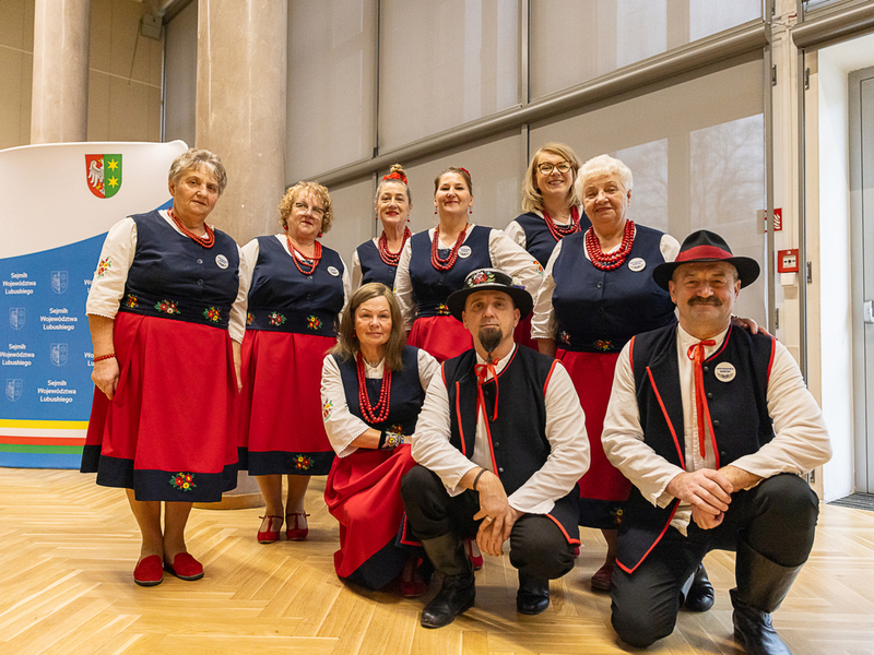 4 grudnia 2024 r. w urzędzie marszałkowskim w Zielonej Górze odbyła się uroczystość 30-lecia Lubuskiego Związku Hodowców Bydła. Jubileuszu pogratulował członek Zarządu Województwa Lubuskiego Zbigniew Kołodziej.