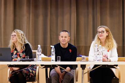 W związku ze Światowym Dniem AIDS 3 grudnia 2024 r. w Urzędzie Marszałkowskim odbyła się konferencja dla nauczycieli i uczniów szkół ponadpodstawowych z woj. lubuskiego. Poprowadziło ją Towarzystwo Rozwoju Rodziny w Zielonej Górze. 