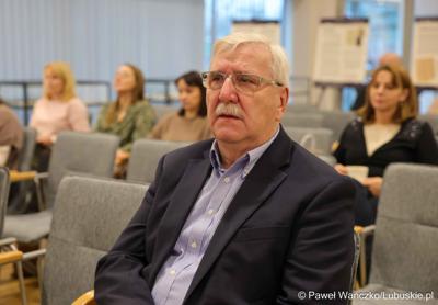 Podsumowanie Roku Edukacji Ekonomicznej w Muzeum Ziemi Lubuskiej. Konferencja odbyła się pod honorowym patronatem Marszałka Województwa Lubuskiego Marcina Jabłońskiego. 