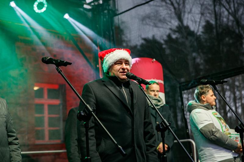 Odwiedzenie jarmarku „Idą Święta!” było nie tylko okazją do spędzenia wspólnego czasu w świątecznej atmsferze, ale również do zakupu wyjątkowych prezentów