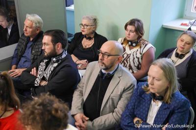 Uczestnicy polsko-niemieckiej konferencji pt. Łączy nas dziedzictwo, w Dworze Ochla 