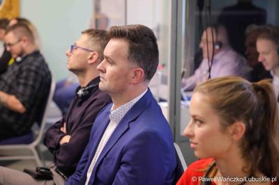 Uczestnicy polsko-niemieckiej konferencji pt. Łączy nas dziedzictwo, w Dworze Ochla 