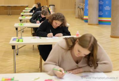 Uczestnicy okręgowego etapu Olimpiady Wiedzy Ekonomicznej w Zielonej Górze