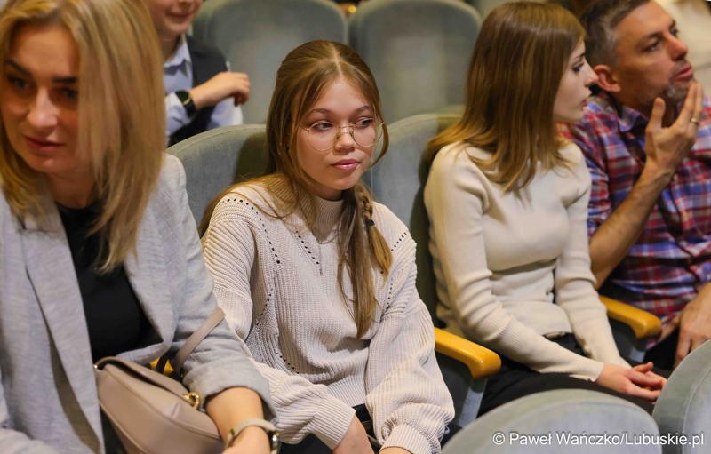 W Filharmonii Zielonogórskiej odbyła się uroczysta gala dla stypendystów „Lubuskich Talentów”  z południa województwa