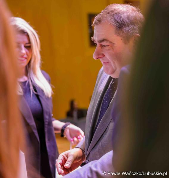 Kolejni zdolni młodzi Lubuszanie dołączyli do grona „Lubuskich Talentów”. W Filharmonii Zielonogórskiej odbyła się Uroczysta gala dla stypendystów z południa województwa.