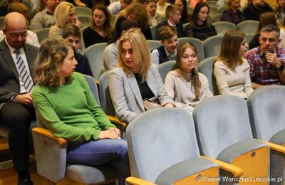 Kolejni zdolni młodzi Lubuszanie dołączyli do grona „Lubuskich Talentów”. W Filharmonii Zielonogórskiej odbyła się Uroczysta gala dla stypendystów z południa województwa. 