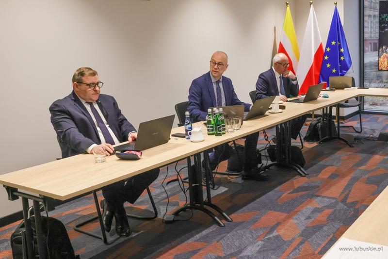 Zarząd Województwa Lubuskiego - Zarząd WL (od lewej Grzegorz Potęga, Marcin Jabłoński, Zbigniew Kołodziej)