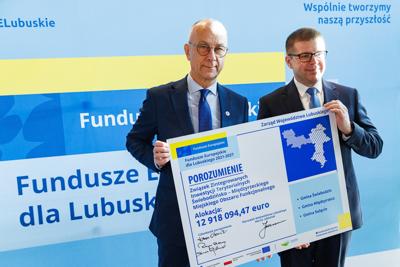Świebodzin, Międzyrzecz i Sulęcin to samorządy zrzeszone w Związku Zintegrowanych Inwestycji Terytorialnych Świebodzińsko-Międzyrzeckiego Miejskiego Obszaru Funkcjonalnego. Przypieczętowały to porozumienie 29 stycznia 2025 r. w Świebodzińskim Domu Kultury.