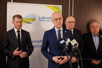 30 stycznia 2025 r. w Lubniewicach Zarząd Województwa Lubuskiego i parlamentarzyści rozmawiali z wiceministrem sportu i turystyki Ireneuszem Rasiem nt. założeń programu rozwoju infrastruktury sportowej