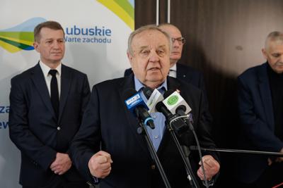 30 stycznia 2025 r. w Lubniewicach Zarząd Województwa Lubuskiego i parlamentarzyści rozmawiali z wiceministrem sportu i turystyki Ireneuszem Rasiem nt. założeń programu rozwoju infrastruktury sportowej