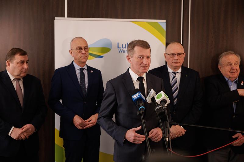 30 stycznia 2025 r. w Lubniewicach Zarząd Województwa Lubuskiego i parlamentarzyści rozmawiali z wiceministrem sportu i turystyki Ireneuszem Rasiem nt. założeń programu rozwoju infrastruktury sportowej