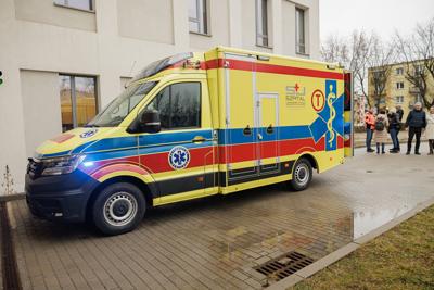 Szpital Uniwersytecki w Zielonej Górze ma nową karetkę pediatryczną. Przekazanie sprzętu zakupionego w ramach dotacji z budżetu Województwa Lubuskiego odbyło się w piątek, 31 stycznia 2025 r. 