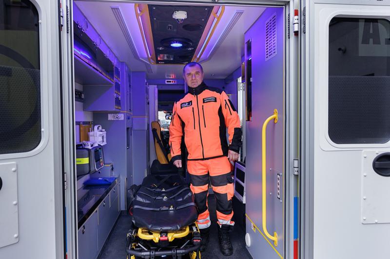 Szpital Uniwersytecki w Zielonej Górze ma nową karetkę pediatryczną. Przekazanie sprzętu zakupionego w ramach dotacji z budżetu Województwa Lubuskiego odbyło się w piątek, 31 stycznia 2025 r.