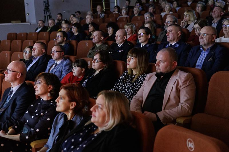 Burmistrz Sulechowa Wojciech Sołtys złożył mieszkańcom życzenia na 2025 rok, podsumował zadania zrealizowane w roku poprzednim i zaprezentował projekty na przyszłość