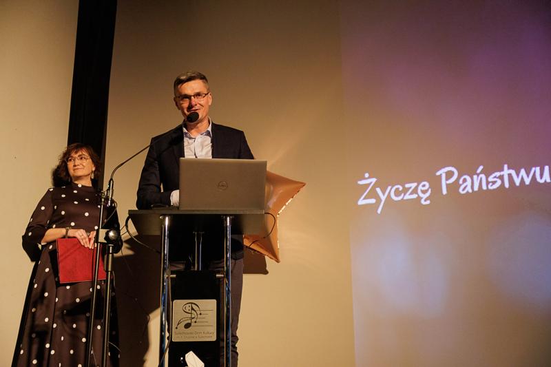 Burmistrz Sulechowa Wojciech Sołtys złożył mieszkańcom życzenia na 2025 rok, podsumował zadania zrealizowane w roku poprzednim i zaprezentował projekty na przyszłość
