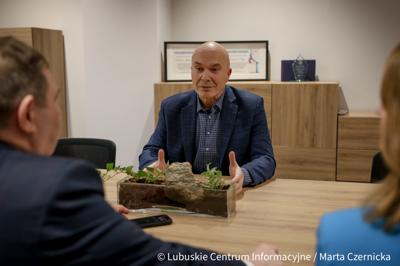 Spotkanie wicemarszałka Grzegorza Potęgi z przedstawicielami klubów sportowych  