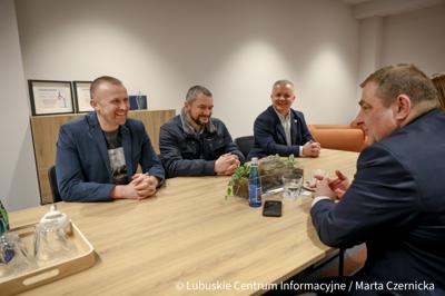 Spotkanie wicemarszałka Grzegorza Potęgi z przedstawicielami klubów sportowych  