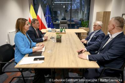 Spotkanie wicemarszałka Grzegorza Potęgi z przedstawicielami klubów sportowych  