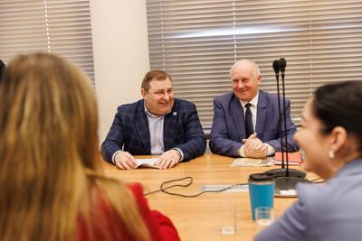 5 lutego w Sali Prasowej rozmawialiśmy o nowej inicjatywie – tworzeniu szlaków kulinarnych w naszym regionie. To szansa na promocję lokalnych smaków i tradycji, ale też impuls dla turystyki i rozwoju małych producentów.