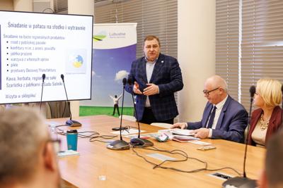 5 lutego w Sali Prasowej rozmawialiśmy o nowej inicjatywie – tworzeniu szlaków kulinarnych w naszym regionie. To szansa na promocję lokalnych smaków i tradycji, ale też impuls dla turystyki i rozwoju małych producentów.