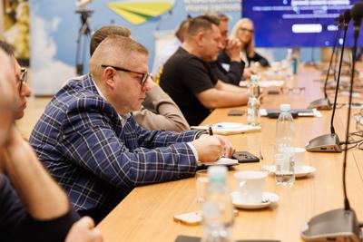5 lutego w Sali Prasowej rozmawialiśmy o nowej inicjatywie – tworzeniu szlaków kulinarnych w naszym regionie. To szansa na promocję lokalnych smaków i tradycji, ale też impuls dla turystyki i rozwoju małych producentów.