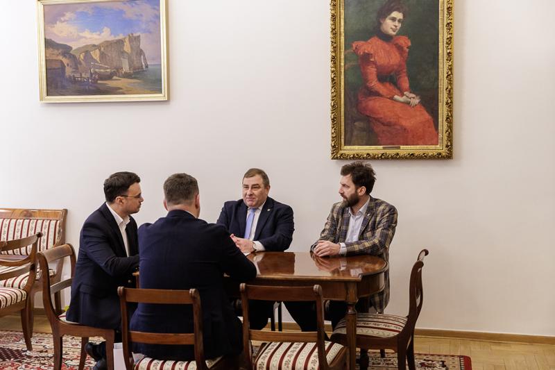 Wicemarszałek województwa lubuskiego Grzegorz Potęga spotkał się w Ministerstwie Kultury i Dziedzictwa Narodowego z wiceministrem Maciejem Wróblem