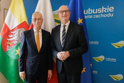 Spotkanie marszałka Marcina Jabłońskiego oraz wojewody lubuskiego Marka Cebuli z premierem Brandenburgii drem Dietmarem Woidke 