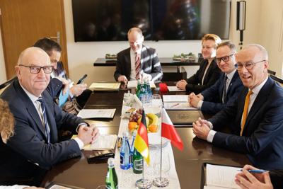Spotkanie marszałka Marcina Jabłońskiego oraz wojewody lubuskiego Marka Cebuli z premierem Brandenburgii drem Dietmarem Woidke 