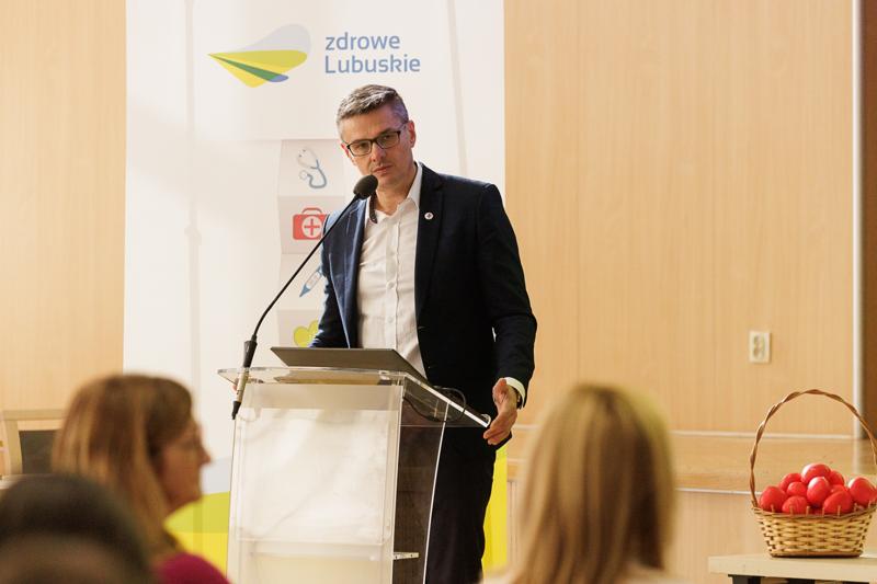 LUBUSKIE OBCHODY OGÓLNOPOLSKIEGO DNIA TRANSPLANTACJI 

26 stycznia obchodzimy ogólnopolski dzień transplantacji, ustanowiony z okazji pierwszego udanego przeszczepu nerki w 1966 roku w I Klinice Chirurgicznej Akademii Medycznej w Warszawie. Lubuskie obchody zostały przeniesione na 19 lutego br. z uwagi na okres ferii zimowych