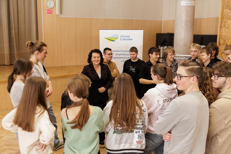 LUBUSKIE OBCHODY OGÓLNOPOLSKIEGO DNIA TRANSPLANTACJI 

26 stycznia obchodzimy ogólnopolski dzień transplantacji, ustanowiony z okazji pierwszego udanego przeszczepu nerki w 1966 roku w I Klinice Chirurgicznej Akademii Medycznej w Warszawie. Lubuskie obchody zostały przeniesione na 19 lutego br. z uwagi na okres ferii zimowych