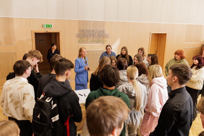 LUBUSKIE OBCHODY OGÓLNOPOLSKIEGO DNIA TRANSPLANTACJI 

26 stycznia obchodzimy ogólnopolski dzień transplantacji, ustanowiony z okazji pierwszego udanego przeszczepu nerki w 1966 roku w I Klinice Chirurgicznej Akademii Medycznej w Warszawie. Lubuskie obchody zostały przeniesione na 19 lutego br. z uwagi na okres ferii zimowych