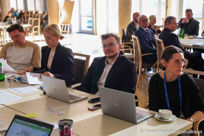 Regionalny panel ekspercki, w Urzędzie Marszałkowskim w Zielonej Górze, dot. projektu Zintegrowana Sieć Kolejowa