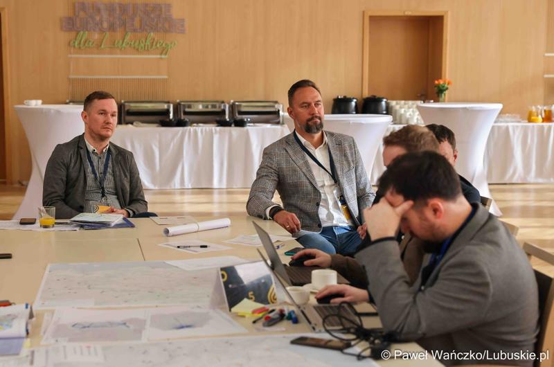 Regionalny panel ekspercki, w Urzędzie Marszałkowskim w Zielonej Górze, dot. projektu Zintegrowana Sieć Kolejowa