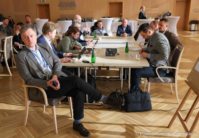 Regionalny panel ekspercki, w Urzędzie Marszałkowskim w Zielonej Górze, dot. projektu Zintegrowana Sieć Kolejowa