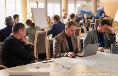 Regionalny panel ekspercki, w Urzędzie Marszałkowskim w Zielonej Górze, dot. projektu Zintegrowana Sieć Kolejowa