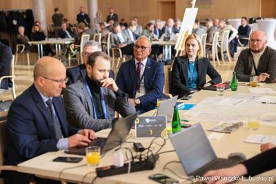 Regionalny panel ekspercki, w Urzędzie Marszałkowskim w Zielonej Górze, dot. projektu Zintegrowana Sieć Kolejowa