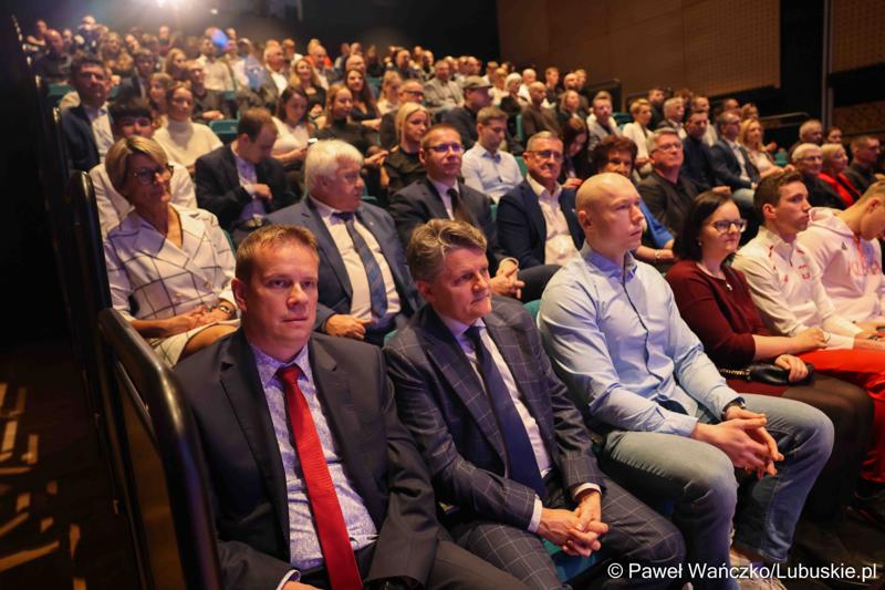 Uroczystość wręczenia stypendiów sportowych Marszałka Województwa Lubuskiego oraz podsumowania współzawodnictwa sportowego za 2024 r.