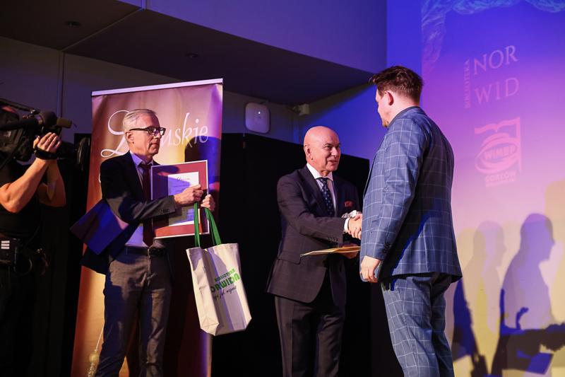 27 lutego 2025 roku, podczas uroczystej gali w Bibliotece Norwida w Zielonej Górze, ogłoszono laureatów Lubuskich Wawrzynów 2024