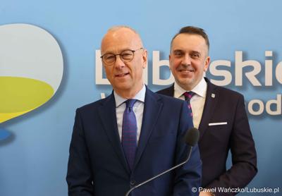Uczestnicy konferencji prasowej poświęconej sektorowi badań kosmicznych