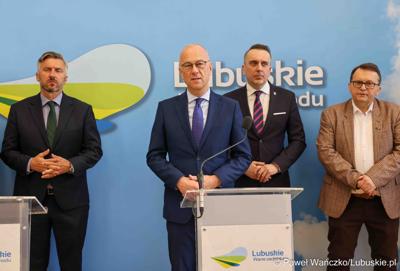 Uczestnicy konferencji prasowej poświęconej sektorowi badań kosmicznych