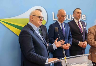 Uczestnicy konferencji prasowej poświęconej sektorowi badań kosmicznych