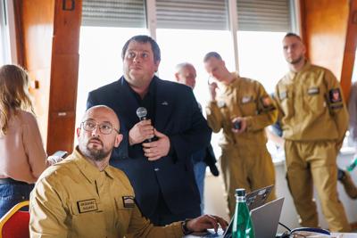 Urząd Marszałkowski Województwa Lubuskiego konsekwentnie wspiera Ochotnicze Straże Pożarne, zapewniając środki na rozwój i modernizację jednostek. Podczas spotkania omówiono możliwości finansowania OSP